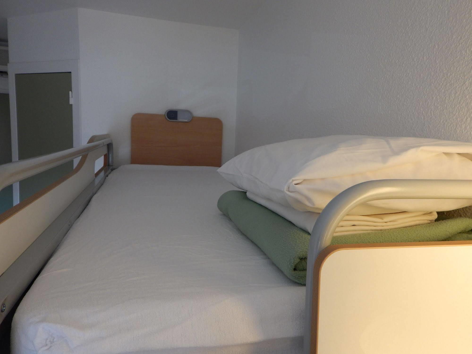 אובייר Ibis Budget Clermont Ferrand Sud מראה חיצוני תמונה